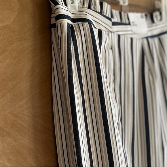 Express NEW ankle, high rise, ruffled waist, 10R pant - Picture 5 of 16